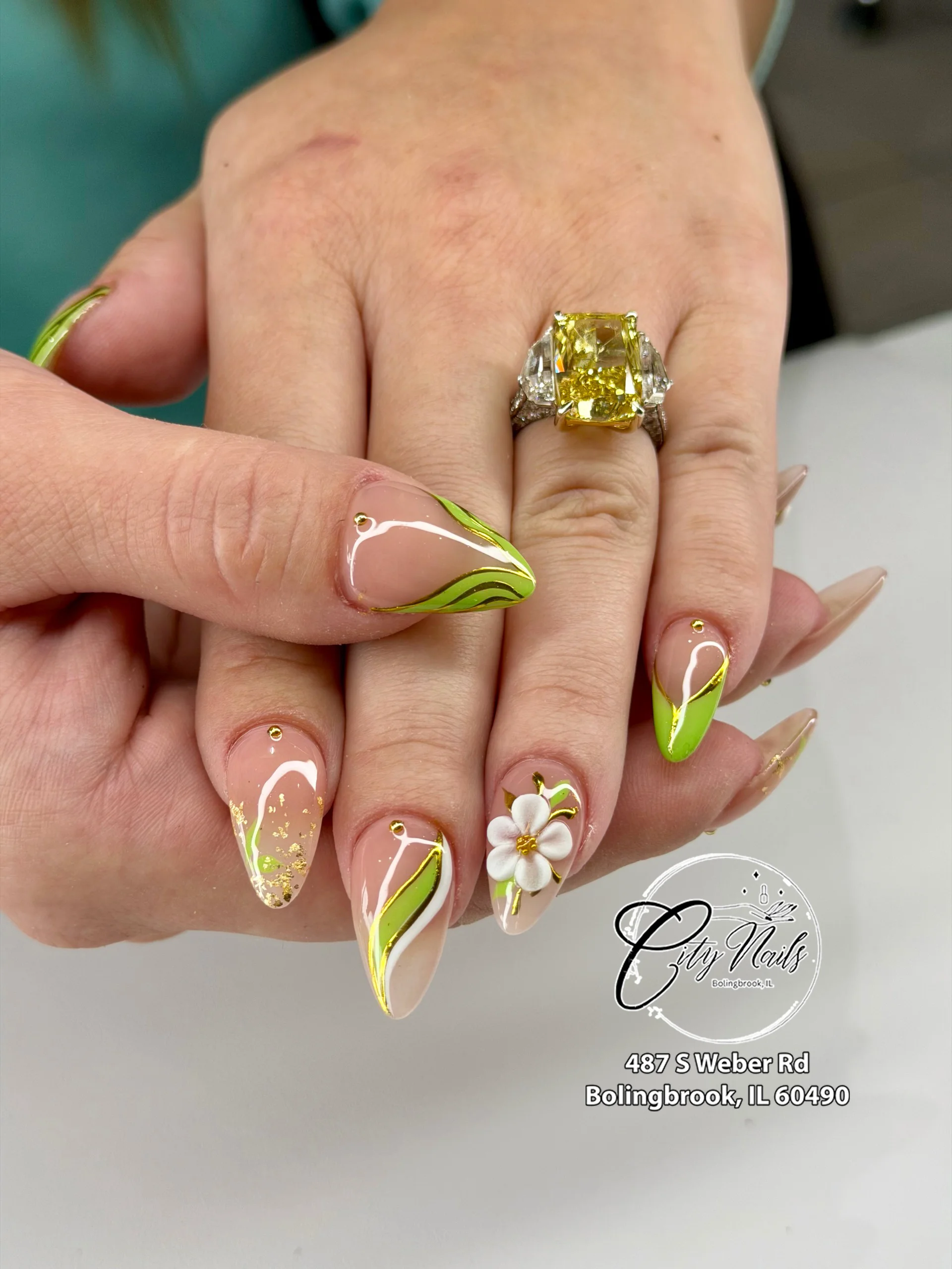 City Nails
